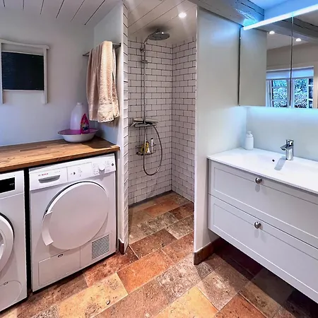 Dom wakacyjny Renovated 1872 Country Estate On South Langeland *